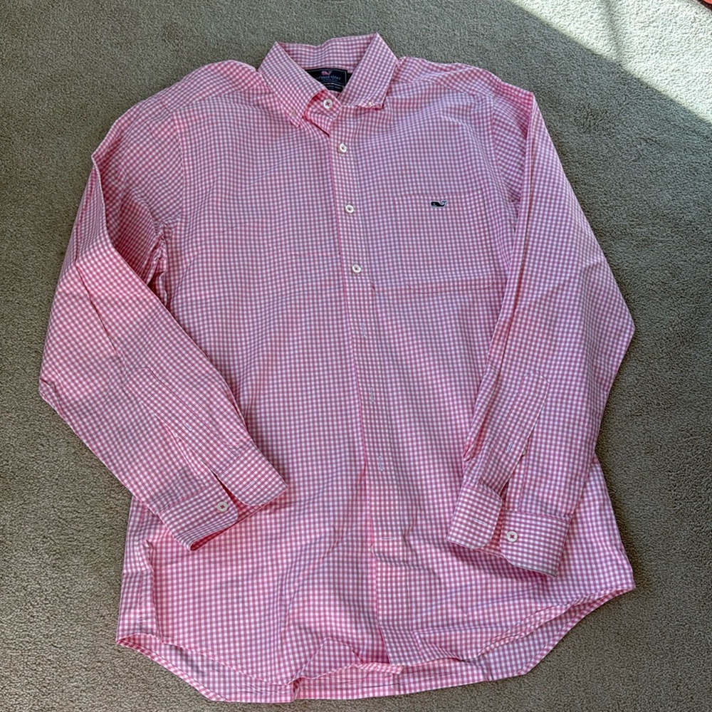 Men’s vineyard vines Tucker shirt size medium